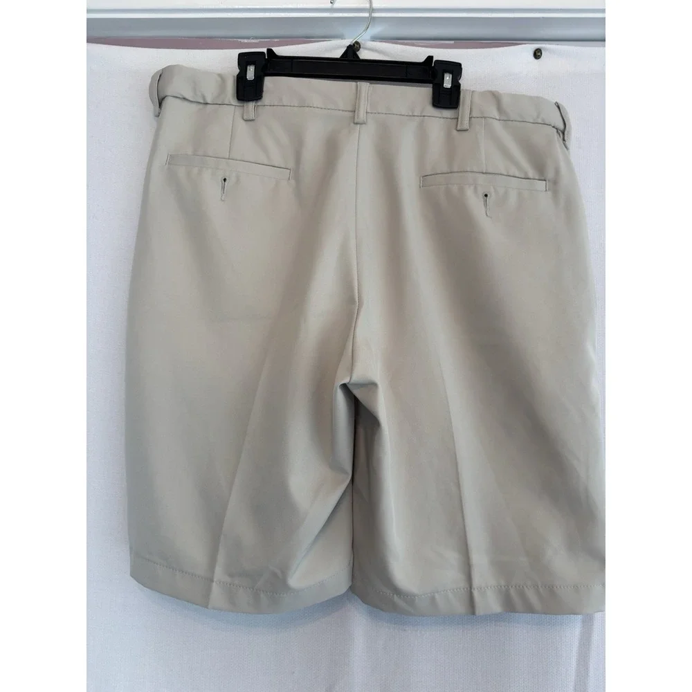 HAGGAR COOL 18 PRO Golf Shorts Men's 36x9 Khaki Adjustable Waist